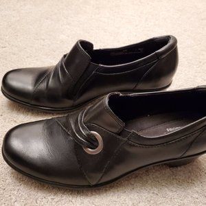 Clarks women's heeled shoes